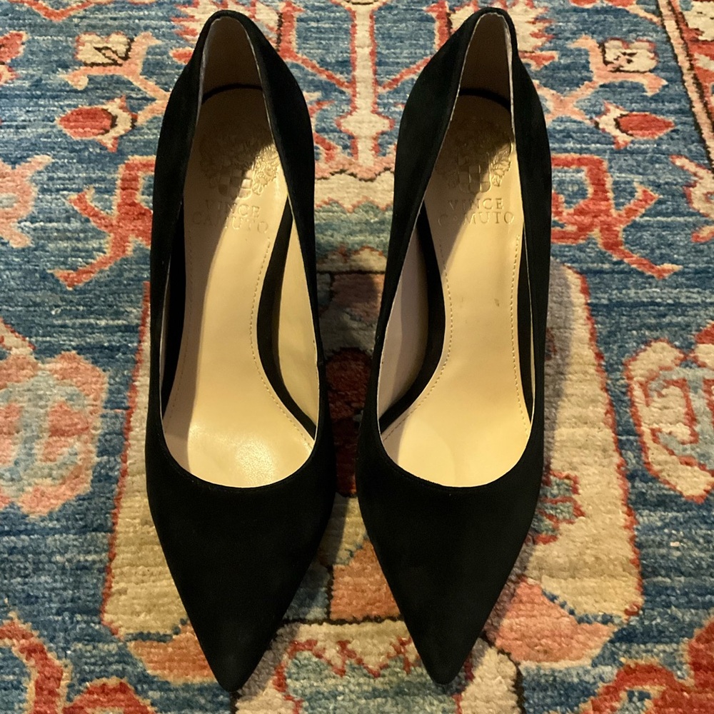 Vince Camuto Black Suede Pointed-Toe Ableen Block Heel Pumps